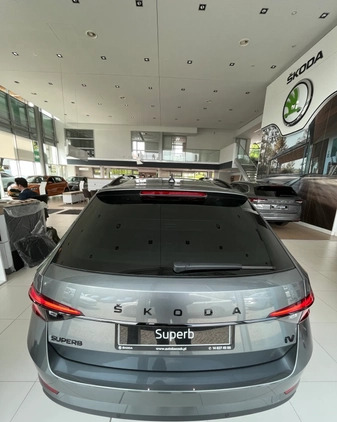 Skoda Superb cena 219900 przebieg: 5, rok produkcji 2024 z Pisz małe 137